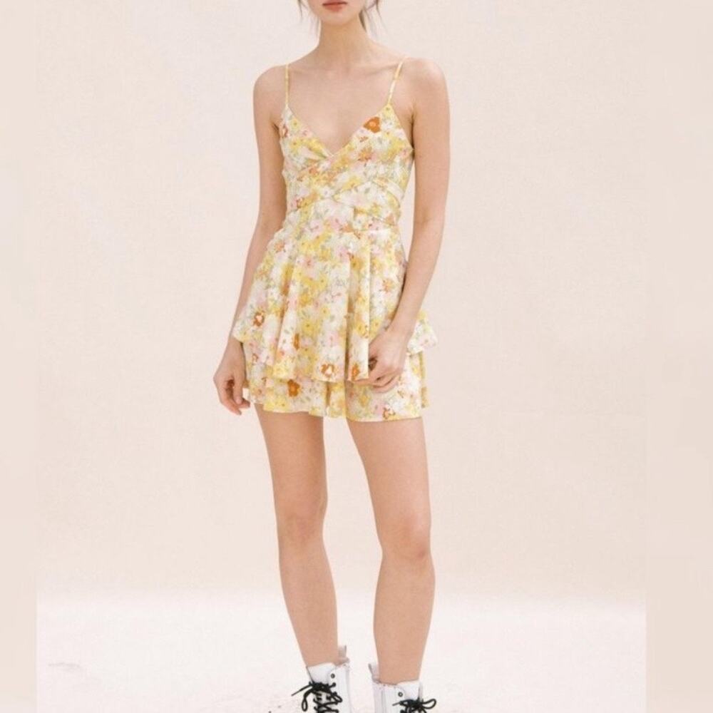 Storia Yellow Floral Tiered Romper Sz M